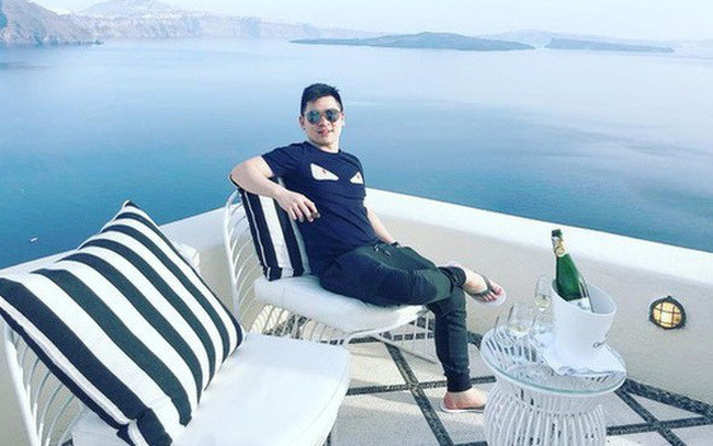 Xuong tay 700 ty, con trai chu tich moi 'chao soi' da thu lai dam