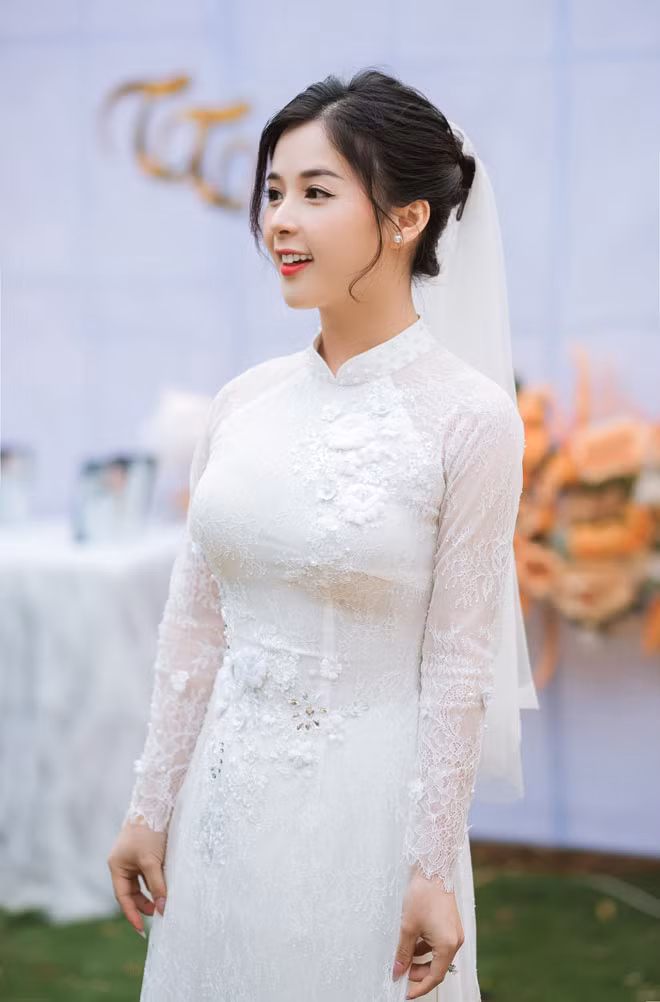 Hot girl dan toc Tay dien ao cuoi xinh lung linh-Hinh-9