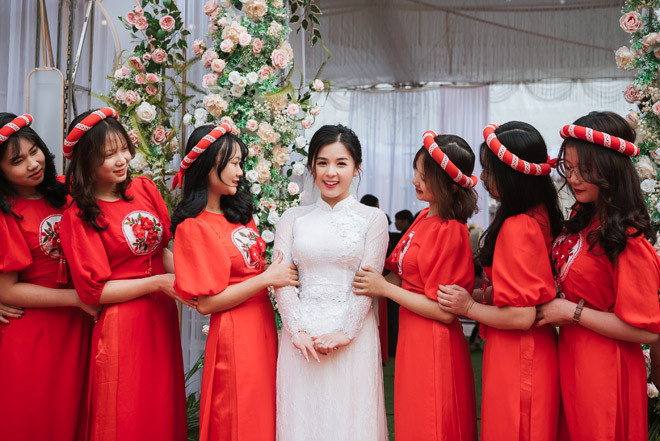 Hot girl dan toc Tay dien ao cuoi xinh lung linh-Hinh-6