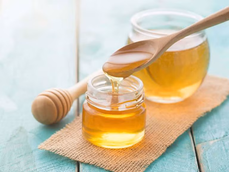 5 thoi diem vang dung mat ong tot hon van thuoc bo