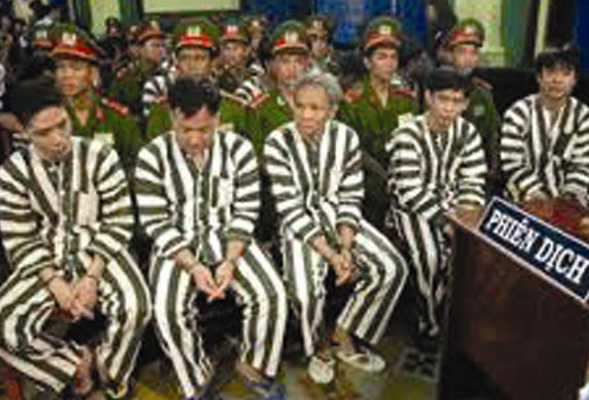 Ong trum giang ho Hai banh (Ky 4): Loi cuoi cua Nam Cam voi Hai banh-Hinh-2