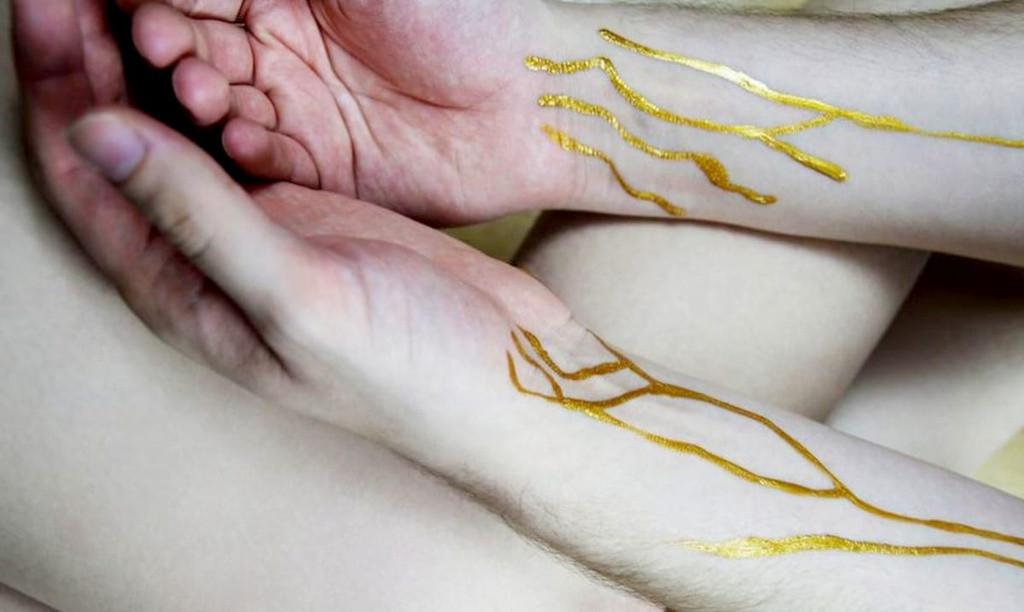 43 nguoi tren the gioi mang dong mau quy hon vang