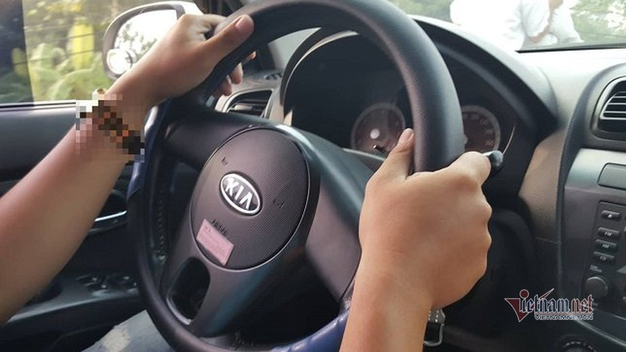 Cái giá của mối tình vụng trộm giữa sếp bà và 'phi công trẻ' ảnh 1