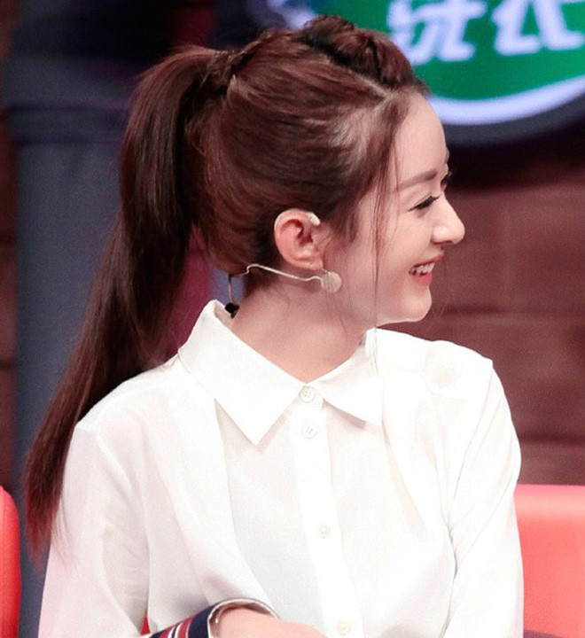 Bật mí cách đặc biệt giúp buộc tóc mà vẫn đẹp vào mùa hè Bat mi cach dac biet giup buoc toc ma van dep vao mua he