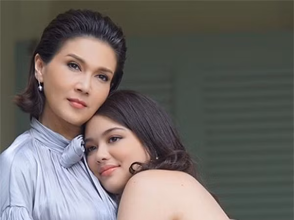 Nho me chong giu vang ho, ba khong nhan vi li do kho tin-Hinh-2