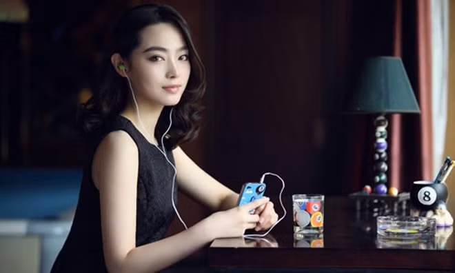 Người đẹp sinh năm 1987 gặt hái thành công từ năm 2008 khi xếp thứ 3 tại WPBA US Open. Một năm sau đó, cô đem về tấm HCV cho đoàn Hàn Quốc ở nội dung 9 bóng tại Đại hội Thể thao trong nhà châu Á. Năm 2013, cô giành 2 HCV tại Đại hội Thể thao trong nhà và Võ thuật châu Á ở các nội dung 9 bóng và 10 bóng. Ảnh: Chosun.