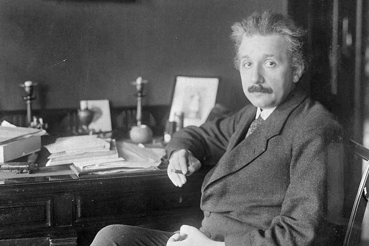 Thoi quen ky di cua thien tai Albert Einstein