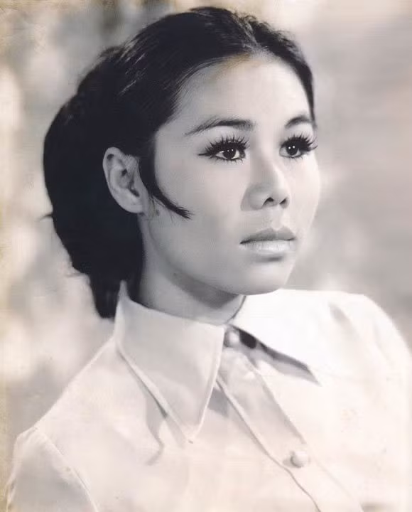 Thanh Tuyen: Cat-xe 5 cay vang mot dem bong choc thanh cong nhan in