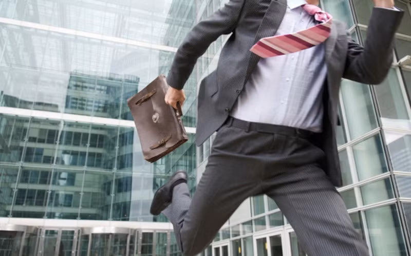 Virus corona co the ton tai bao lau tren quan ao?-Hinh-9