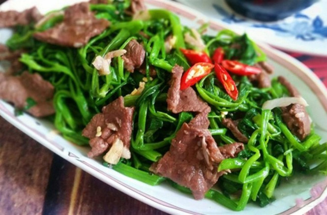 Nhung nguoi nay khong nen an thit trau keo ruoc hoa vao than