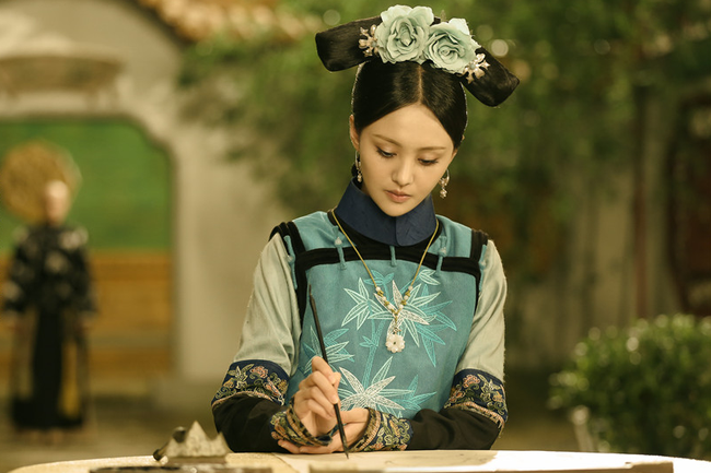 Phi tần nào thấp kém và bị Hoàng đế Khang Hi mắng là "tiện phụ"? - Hình 4 Phi tan nao thap kem va bi Hoang de Khang Hi mang la