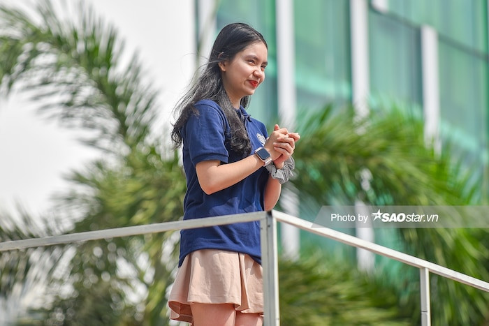 Cô bé lớp 10 bị cô lập, hát cực hay được Hồ Hoài Anh tặng '1 chọn' ảnh 8