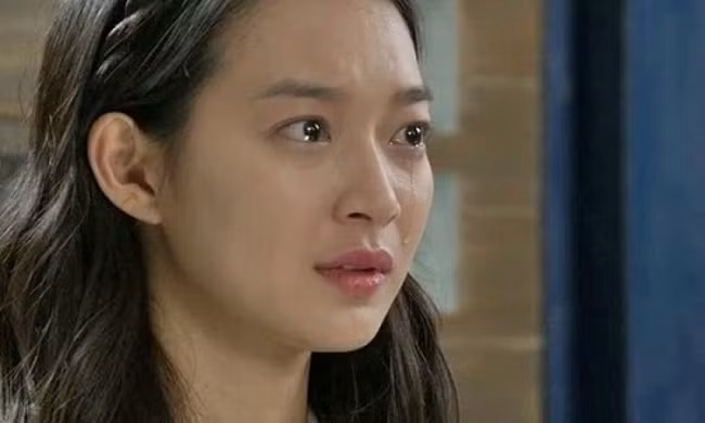 Thay me chong dang cam keo cat toc cho con trai toi hoang so-Hinh-2