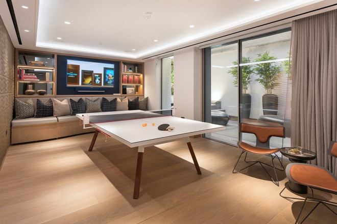 Tại đây có một phòng chơi game.