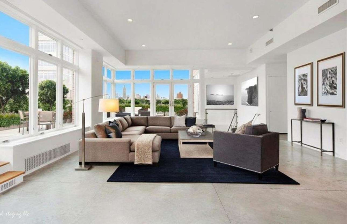 Từ năm 2013 đến năm 2017, nữ ca sĩ chi 39.000 USD mỗi tháng để thuê một căn penthouse sang trọng 4 phòng ngủ ở quận Manhattan, trung tâm thành phố New York, Mỹ. Ảnh: Realtor.