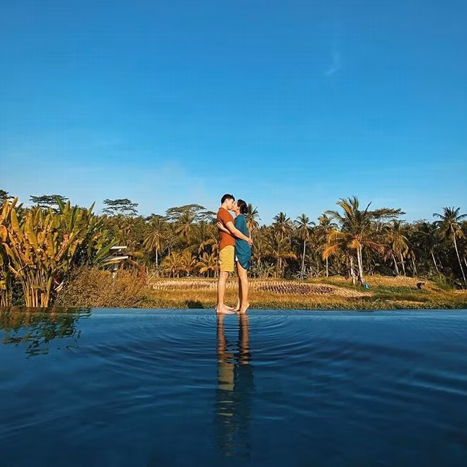 Lo dien ban gai nong bong cua co truong tre nhat Viet Nam-Hinh-6