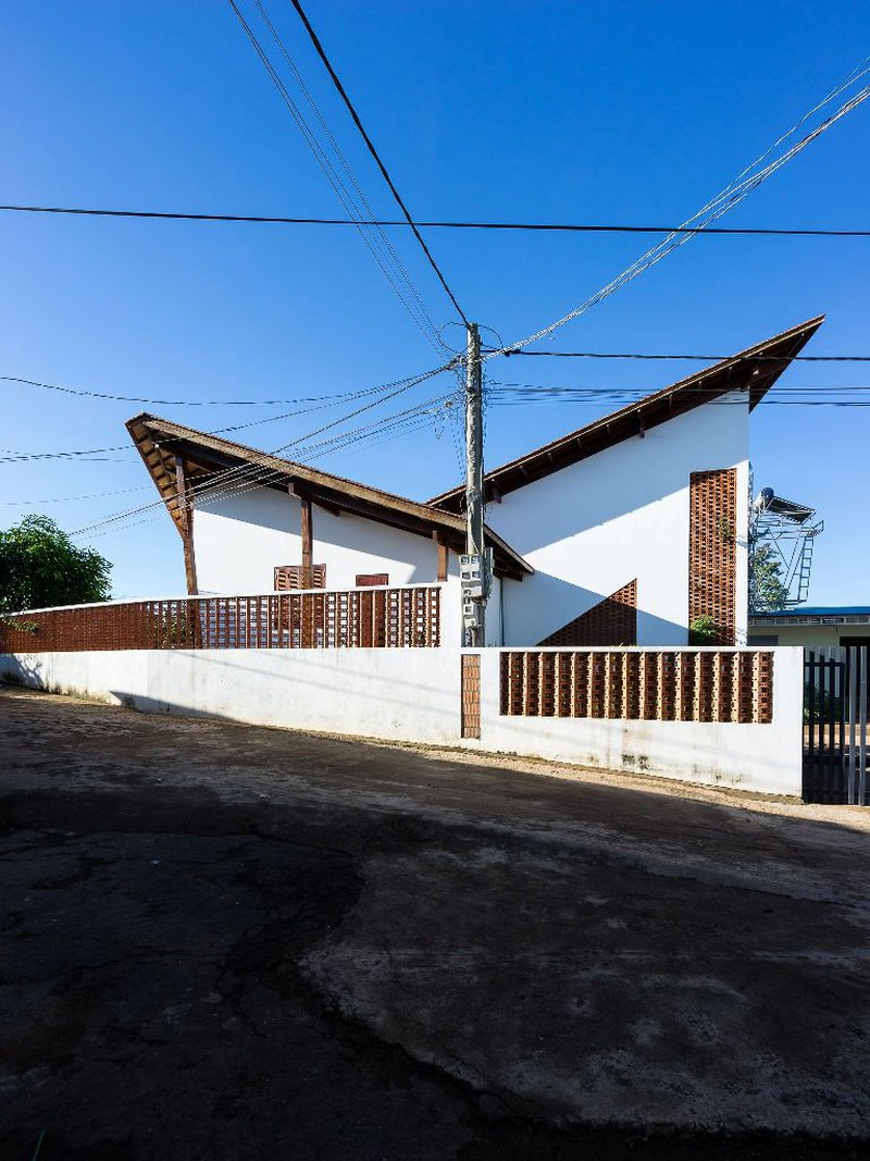 Nha mai Thai doc dao voi thiet ke vuon trong nha