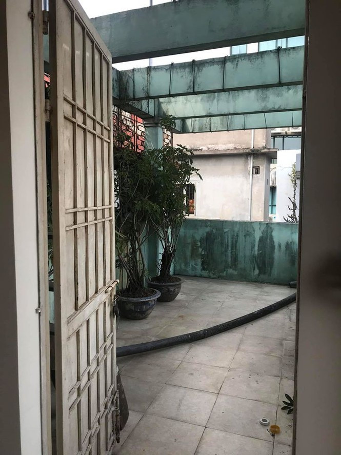 ##s###Cô gái trẻ Phương Anh ở Hà Nội đã quyết tâm tự cải tạo lại tầng 5 và sân thượng của một căn nhà cũ ở Quang Trung thành một căn penhouse theo phong cách vintage.