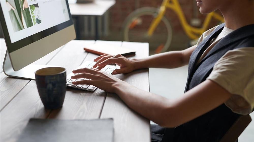 Cuoi nam, nhung con giap can than di lam an xa