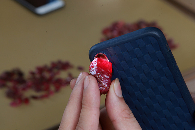 Chợ 'bán đá quý như rau' cũng bị ảnh hưởng do Covid-19 - Hình 6 Cho 'ban da quy nhu rau' cung bi anh huong do Covid-19-Hinh-6