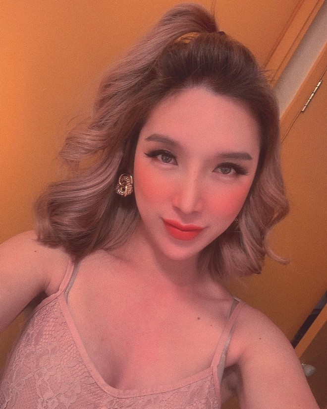 Chang trai lot xac voi uoc muon doi vuong mien Hoa hau chuyen gioi-Hinh-5