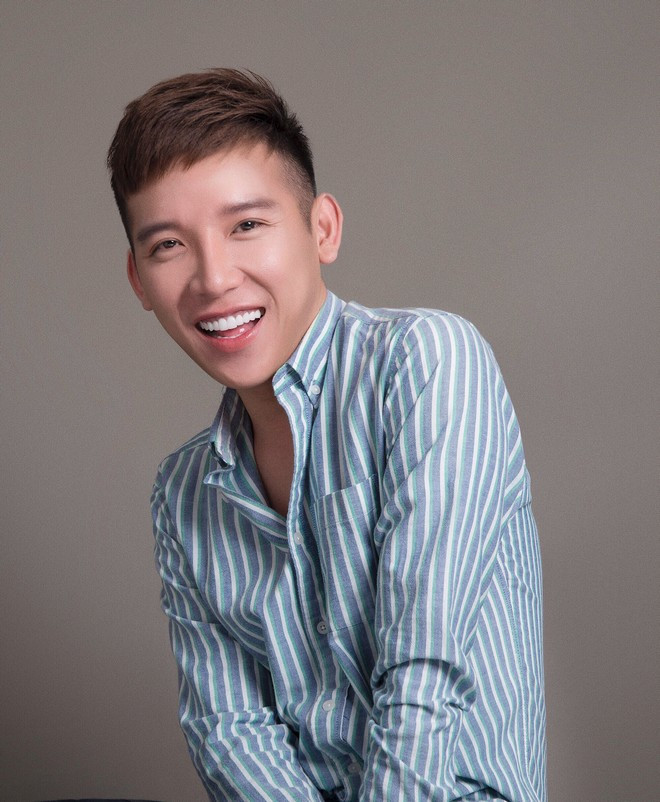 Chang trai lot xac voi uoc muon doi vuong mien Hoa hau chuyen gioi-Hinh-2