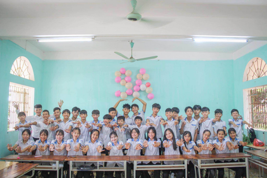 Bộ ảnh kỷ yếu lớp bắt trọn 999 trend cực vui Bo anh ky yeu lop bat tron 999 trend cuc vui