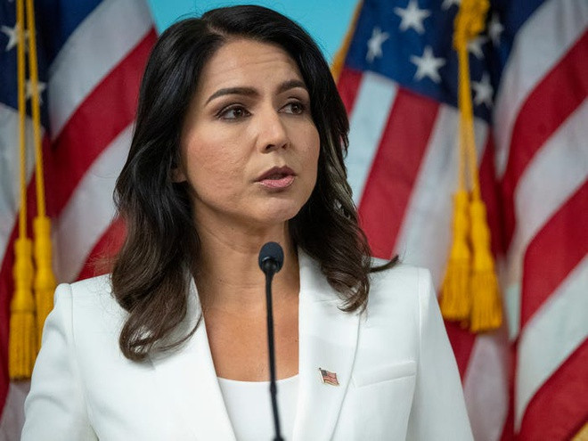 Ứng viên sở hữu ít tài sản nhất của đảng Dân chủ là Tulsi Gabbard với 500.000 USD. Tỷ phú Bloomberg giàu gấp 610.000 bà Gabbard. Ảnh: AP.
