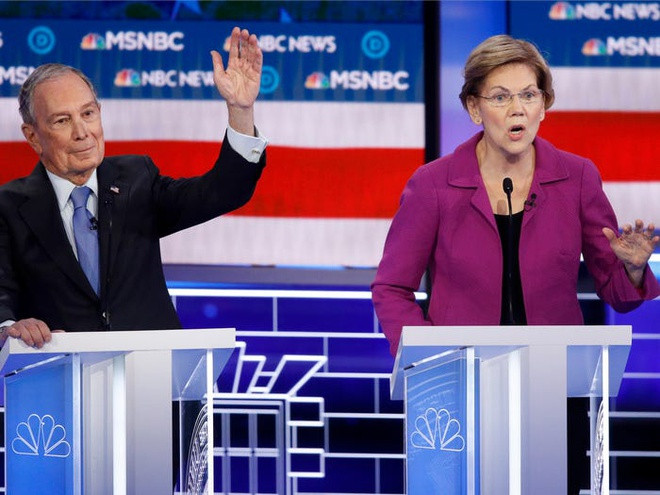 Vị tỷ phú giàu hơn ứng viên giàu thứ 2 hiện nay của đảng Dân chủ - Thượng nghị sĩ Elizabeth Warren - khoảng 4.600 lần. Khối tài sản của vợ chồng bà Warren hiện trị giá 12 triệu USD. Ảnh: AP.