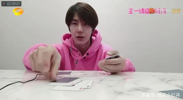 Hoạt động của sao Hoa ngữ khi phải ở nhà vì dịch Covid-19 - Hình 10 Hoat dong cua sao Hoa ngu khi phai o nha vi dich Covid-19-Hinh-10