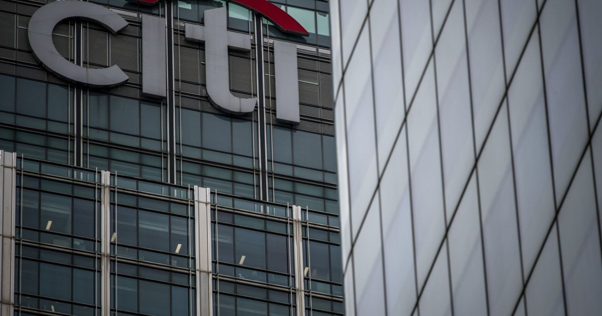 Ngân hàng chuyển nhầm 900 triệu USD, khách hàng không chịu trả Ngan hang chuyen nham 900 trieu USD, khach hang khong chiu tra