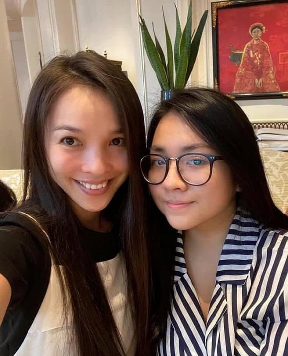 Hiền Thục bật khóc khi nghe những bình luận trái chiều của anti-fan - Hình 5 Hien Thuc bat khoc khi nghe nhung binh luan trai chieu cua anti-fan-Hinh-5