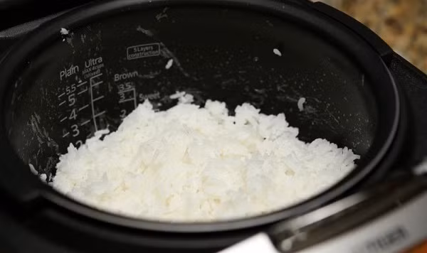 Chia se kinh nghiem chon noi com dien-Hinh-2