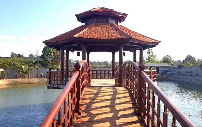 Xem tư dinh quan chức làm mất rừng sở hữu 'kiệt tác' gỗ đồ sộ - Hình 4 Xem tu dinh quan chuc lam mat rung so huu 'kiet tac' go do so-Hinh-4