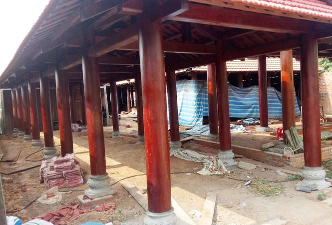 Xem tư dinh quan chức làm mất rừng sở hữu 'kiệt tác' gỗ đồ sộ - Hình 3 Xem tu dinh quan chuc lam mat rung so huu 'kiet tac' go do so-Hinh-3