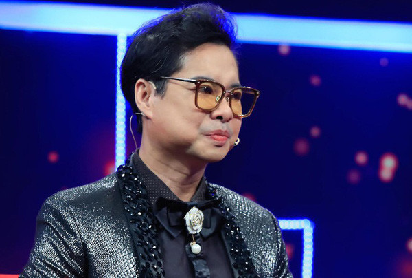 2 quý ông showbiz Việt khiến fan đồn đoán về giới tính 2 quy ong showbiz Viet khien fan don doan ve gioi tinh