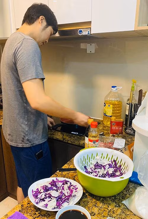 Pha Le 3 lan say thai, tiem hormone vao bung vi 'khat con' o tuoi 33-Hinh-5