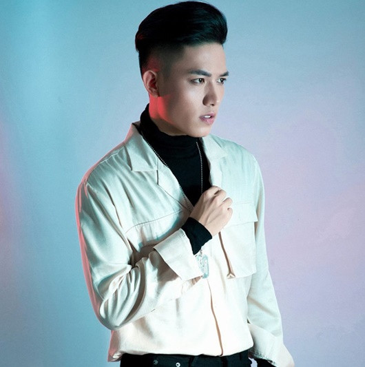 He lo ve chang ca si dien trai sanh doi ben DJ Mie-Hinh-6