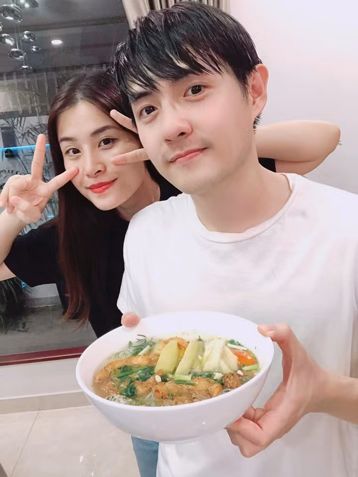 Cuoc song cua Dong Nhi va Ong Cao Thang sau khi co tin vui-Hinh-2