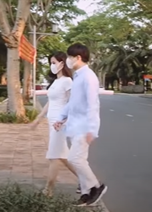 Cuoc song cua Dong Nhi va Ong Cao Thang sau khi co tin vui-Hinh-6