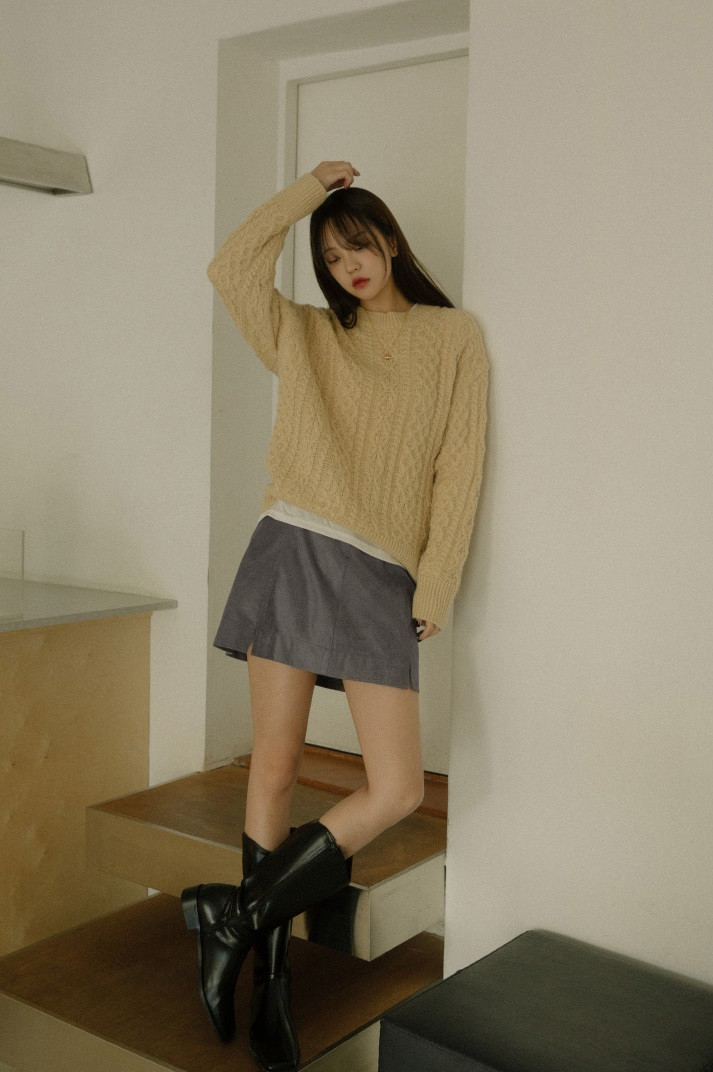 Chị em nên bỏ túi 4 kiểu váy ngắn cực hợp mùa Đông - Hình 5 Chi em nen bo tui 4 kieu vay ngan cuc hop mua Dong-Hinh-5