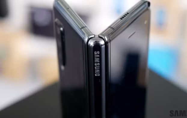 Galaxy Fold 2 sẽ được nâng cấp camera, giá rẻ hơn ảnh 1