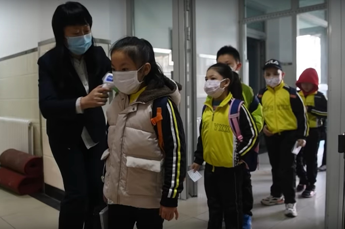 Học sinh Trung Quốc trở lại trường sau đại dịch 41 phút trước06:3126/03/2020Giáo dụcGiáo dục 0 4,4 triệu học sinh ở Tân Cương, Trung Quốc, đã đi học trở lại sau thời gian dài nghỉ tránh dịch Covid-19.