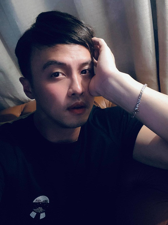 Thieu gia so huu 5 cong ty, quan he 