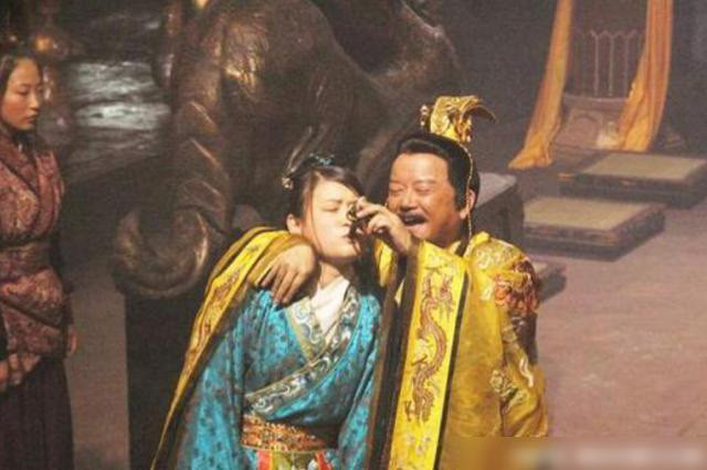 TV Show - Thân thế phi tử bị vua nhẫn tâm rút xương chân để làm đàn tì bà