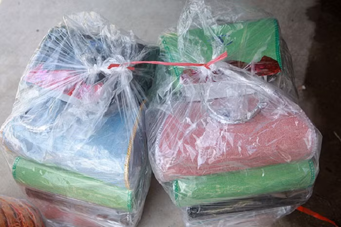 Khau trang cung co hon 170.000 dong/cai gay choang-Hinh-3