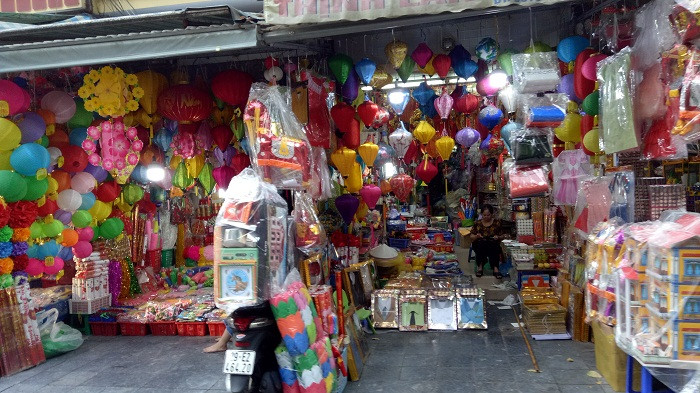 Khẩu trang cúng cô hồn 170.000 đồng/cái gây choáng Khau trang cung co hon 170.000 dong/cai gay choang