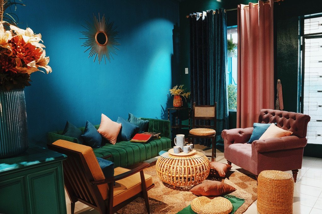 Các kiến trúc sư định hướng căn nhà theo phong cách retro kết hợp cổ điển, có không gian xanh gần gũi với thiên nhiên nhưng cũng phải độc đáo theo sở thích của gia chủ.