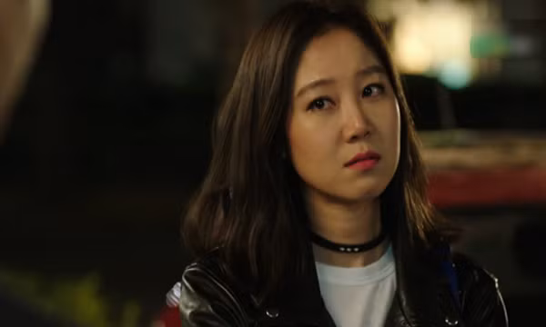 Bó tay vì chồng lén lút giấu quỹ đen ở toàn chỗ oái oăm Bo tay vi chong len lut giau quy den o toan cho oai oam