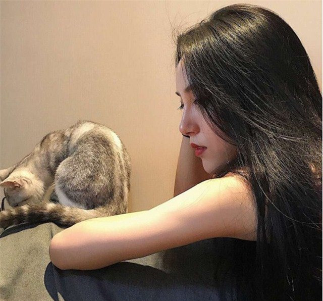 Vô tình biết được thông tin đủ khiến gia đình chị chồng lao đao Vo tinh biet duoc thong tin du khien gia dinh chi chong lao dao